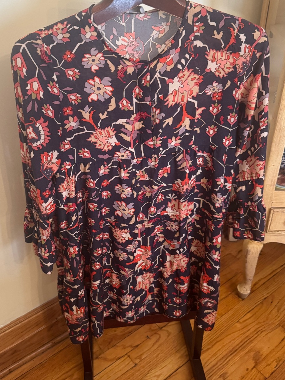 Milano Floral viscose dress size M with Coral and Pink Accents